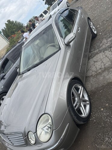 Mercedes E 320-3