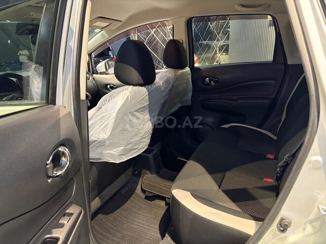 Nissan Note-2
