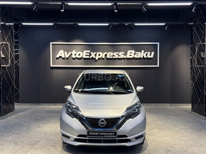 Nissan Note-9