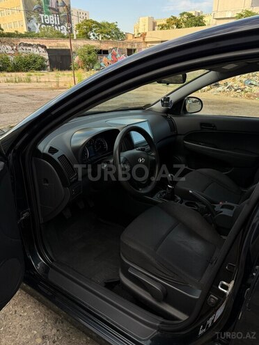 Hyundai i30-8