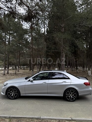 Mercedes E 220-4