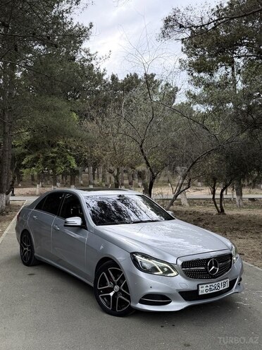 Mercedes E 220-2