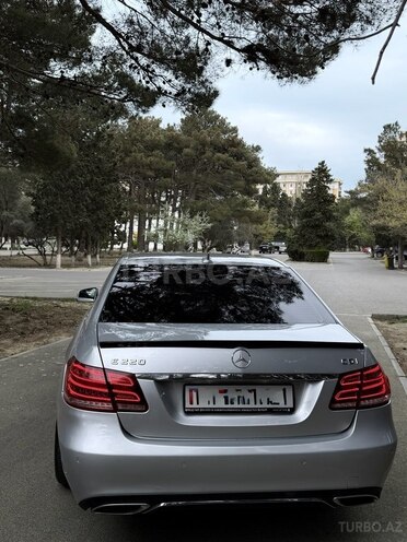 Mercedes E 220-7