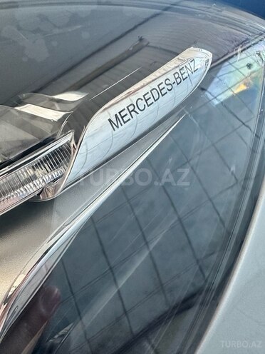 Mercedes E 220-18