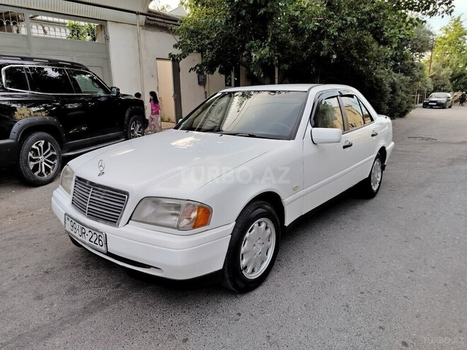 Mercedes C 180-4