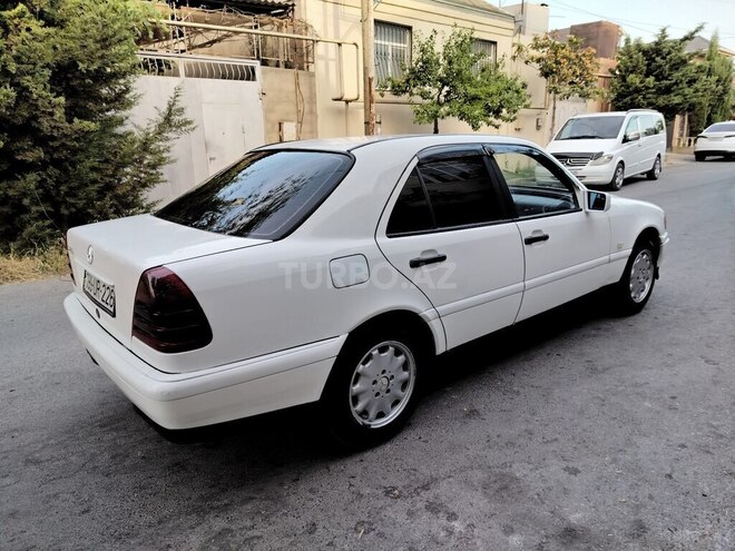 Mercedes C 180-9