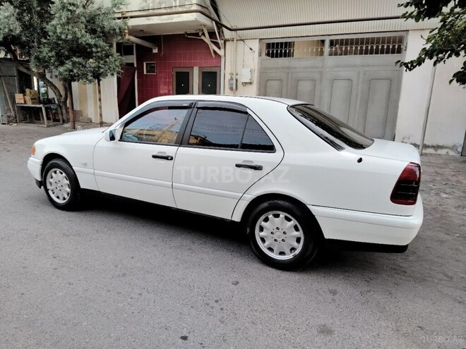 Mercedes C 180-3