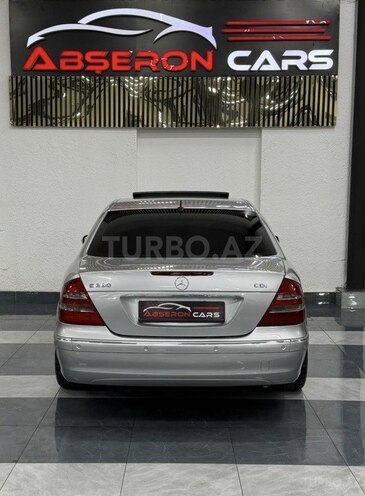 Mercedes E 320-12