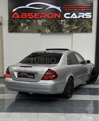Mercedes E 320-13