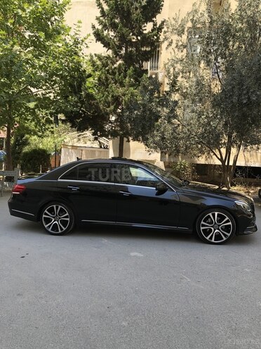 Mercedes E 220-6