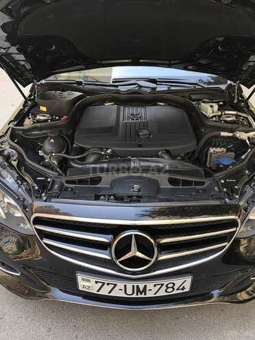 Mercedes E 220-17