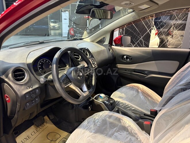 Nissan Note-2