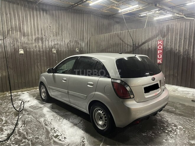 Kia Rio-3