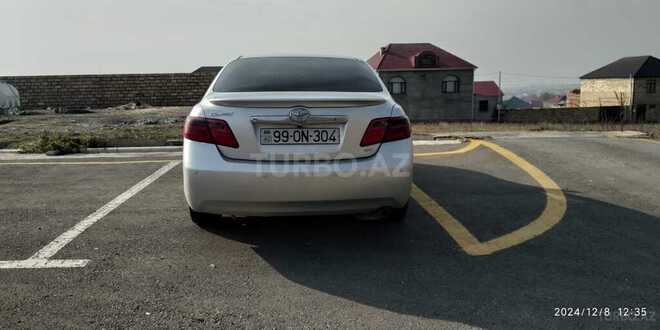 Toyota Camry-8