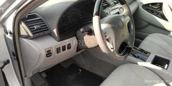 Toyota Camry-14