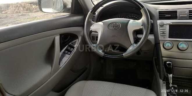 Toyota Camry-10
