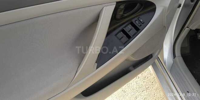 Toyota Camry-15