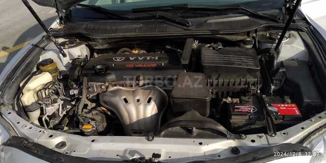 Toyota Camry-16