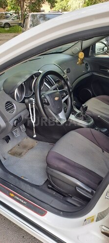 Chevrolet Cruze-3