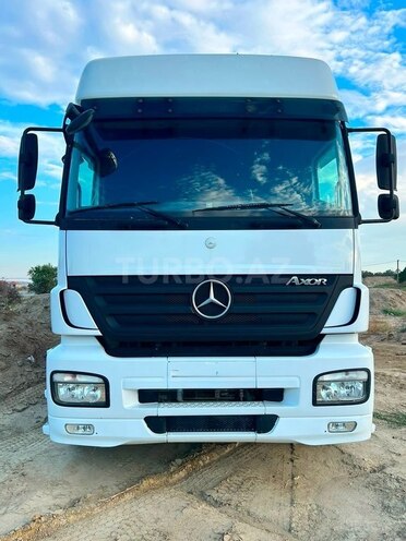 Mercedes Axor 1829-1