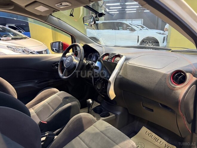 Nissan Note-5