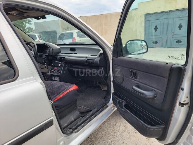Land Rover Freelander-4