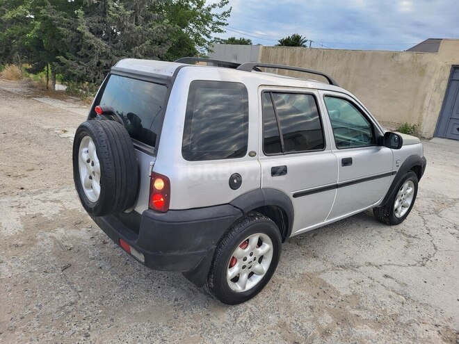 Land Rover Freelander-11