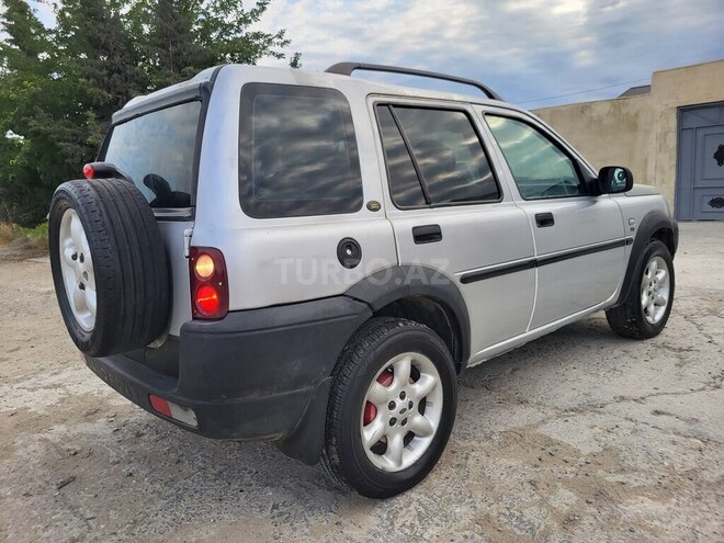 Land Rover Freelander-12