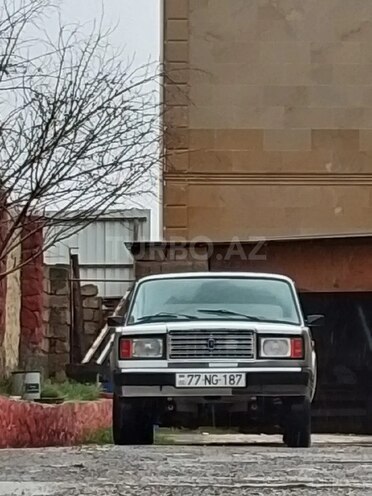 LADA (VAZ) 2107-1