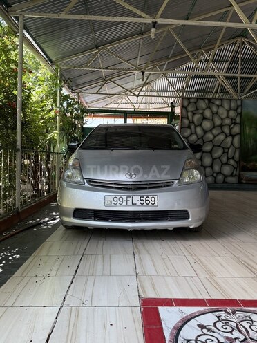 Toyota Prius-3