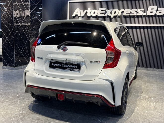 Nissan Note-5