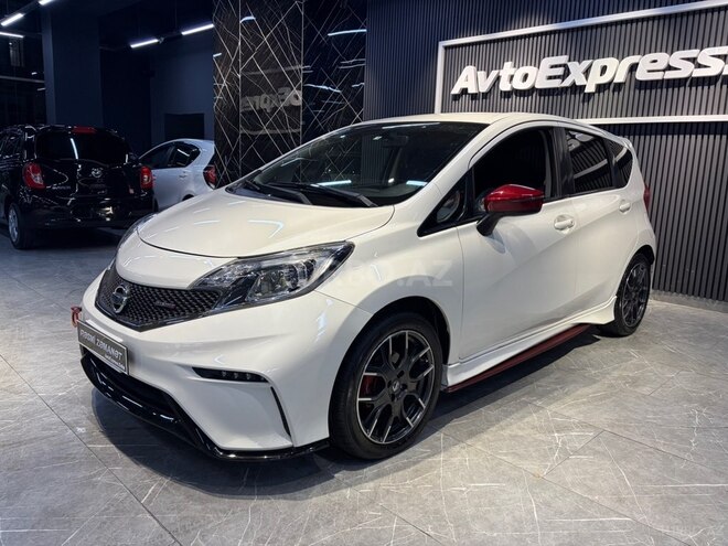 Nissan Note-7
