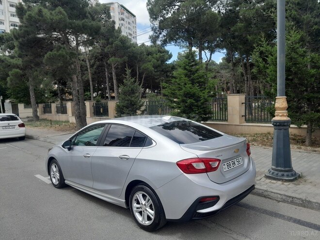 Chevrolet Cruze-5