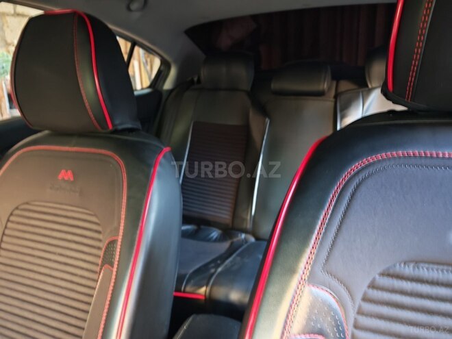 Kia Cerato-9