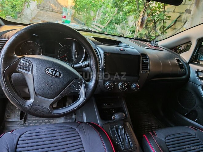 Kia Cerato-7