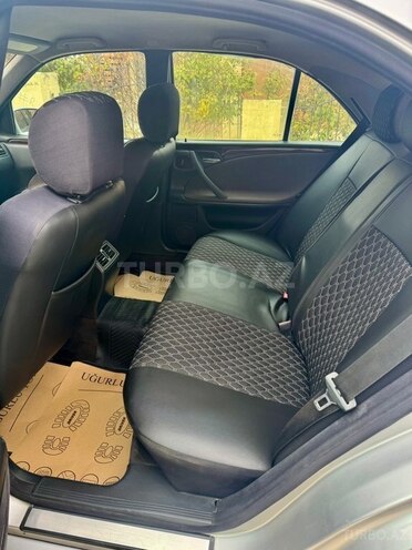 Mercedes E 220-5