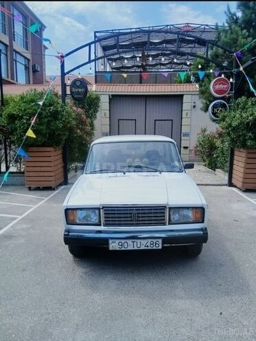 LADA (VAZ) 2107-1
