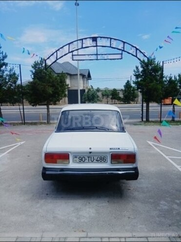LADA (VAZ) 2107-2