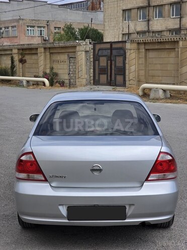 Nissan Sunny-4