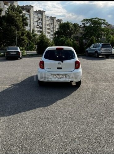 Nissan March-2