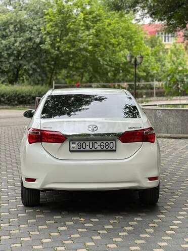Toyota Corolla-2