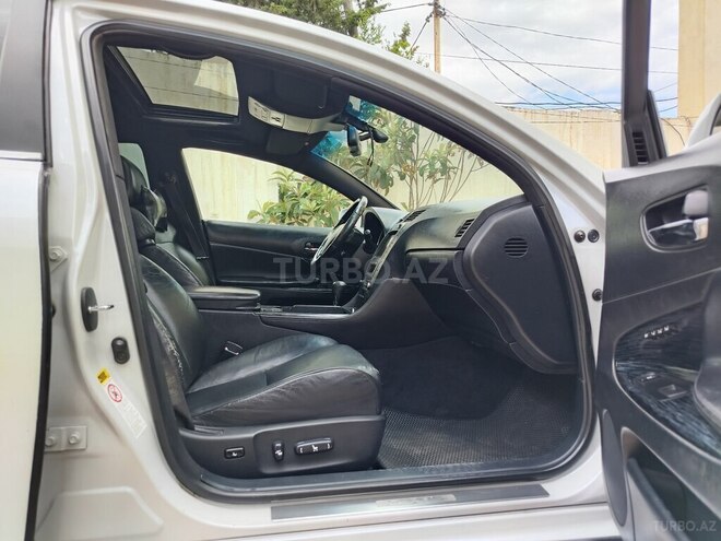 Lexus GS 300-17