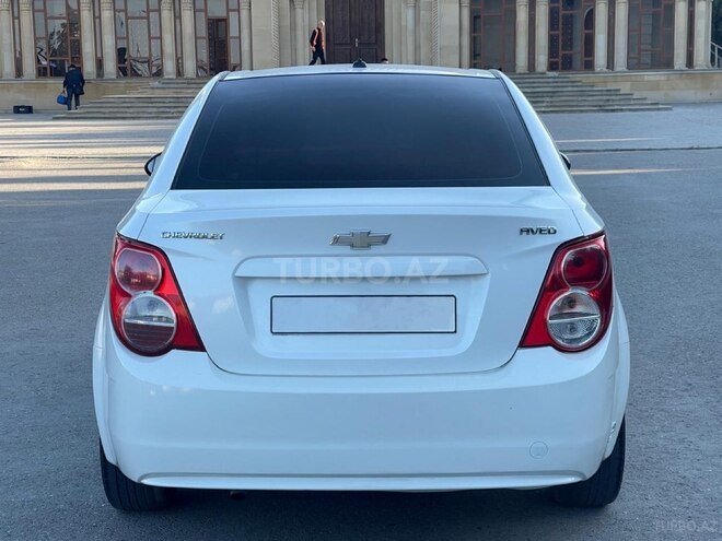Chevrolet Aveo-3