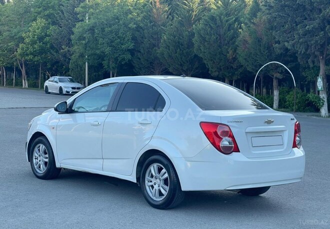Chevrolet Aveo-4