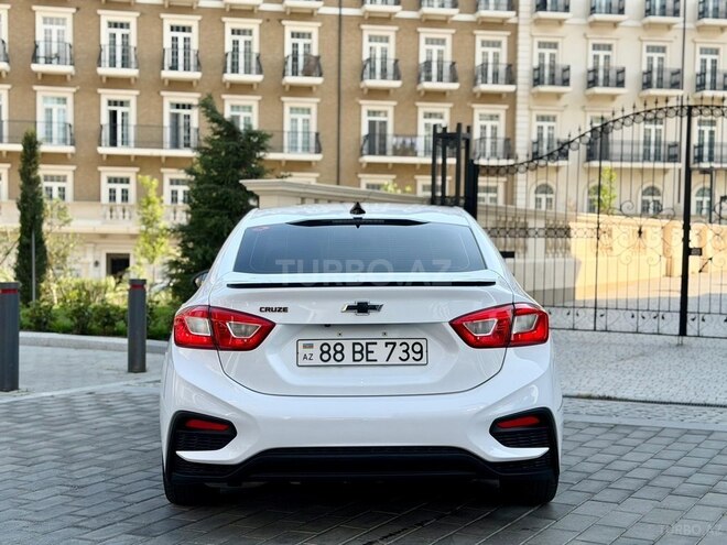 Chevrolet Cruze-12