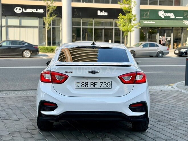 Chevrolet Cruze-15