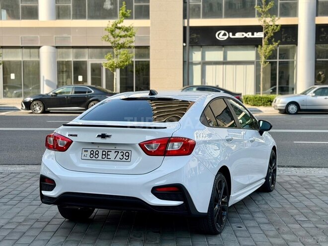 Chevrolet Cruze-16