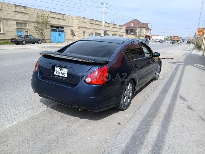 Nissan Maxima-2