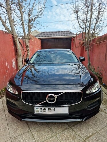 Volvo S90-1