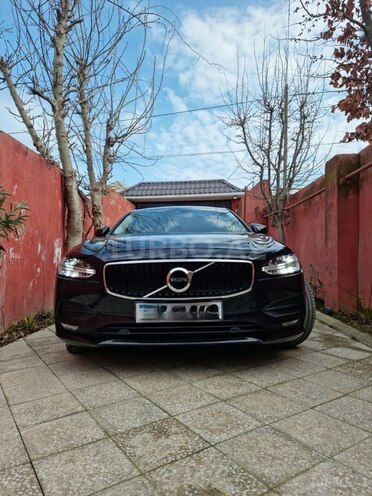 Volvo S90-2